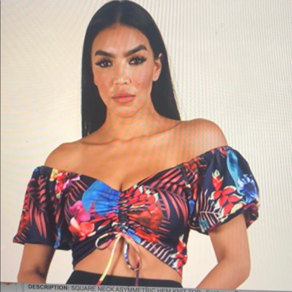Cropped bubble sleeve top